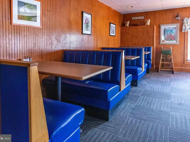 Established Restaurant with Commercial Kitchen and 120+ Seating in Hardy County