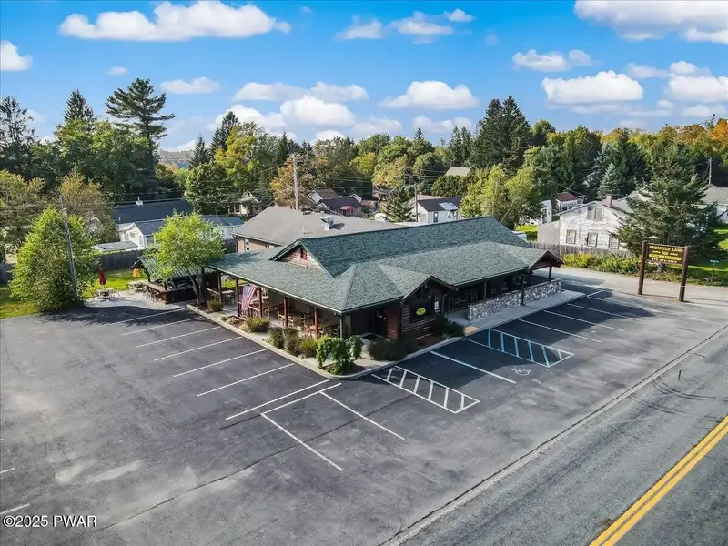 Turn-key Restaurant with Apartment Near Promised Land State Park and Recreational Trails