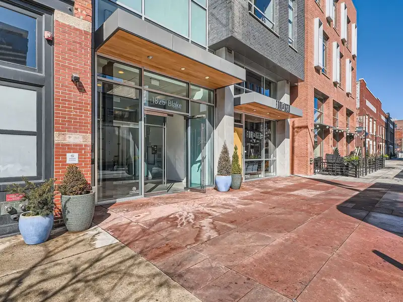 Historic Office/retail Building in Lodo, Denver - 11,012 Sq Ft with Leased Retail Space
