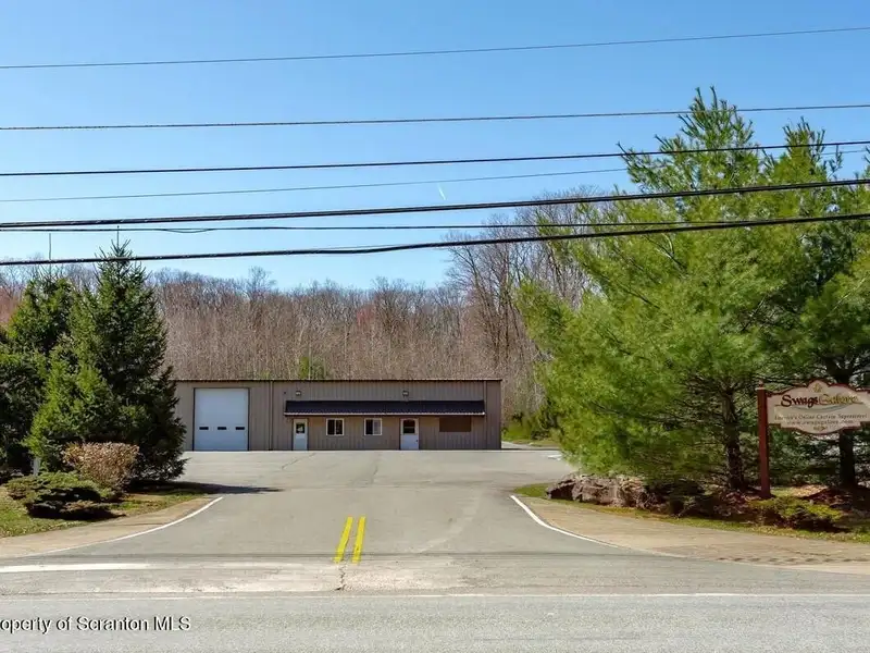 Warehouse Building with 10,000 Sq Ft Space on Purdytown Turnpike