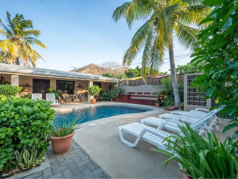 Centrally Located Guest House Apartments in Flamingo Beach, Costa Rica