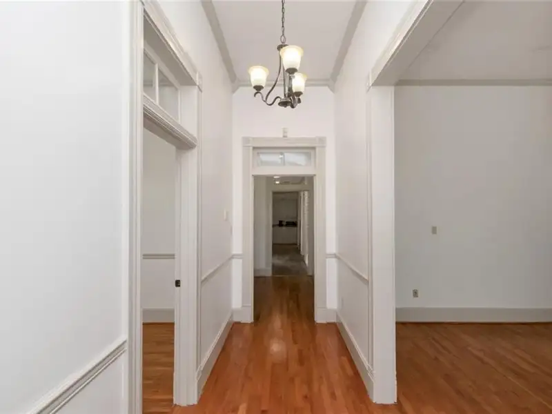 Mixed-use Property in Downtown Mobile with High Ceilings and Fenced Yard