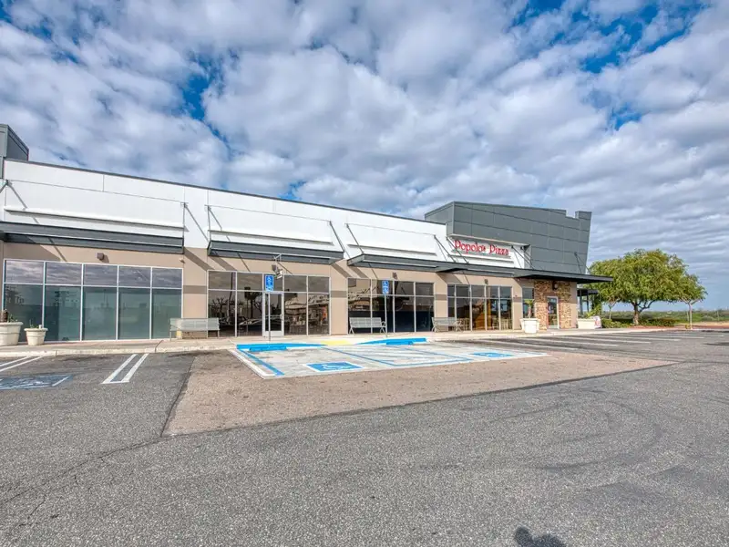 Restaurant Location for Sale with Equipment, Lease Transfer, and License in Palm & Nees Ave