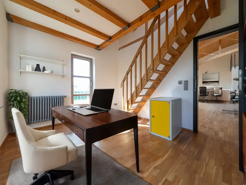 Versatile Commercial Property with Residences in Nördlingen’s Prime Location
