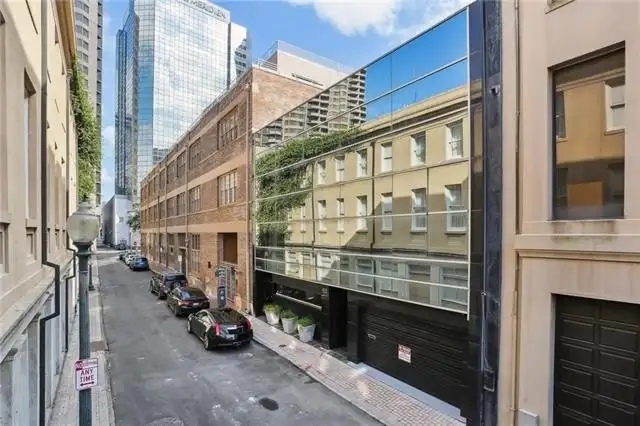 Historic 3-bedroom Residence with Rooftop Terrace in Cbd, Plus 1-bedroom Unit for Rental