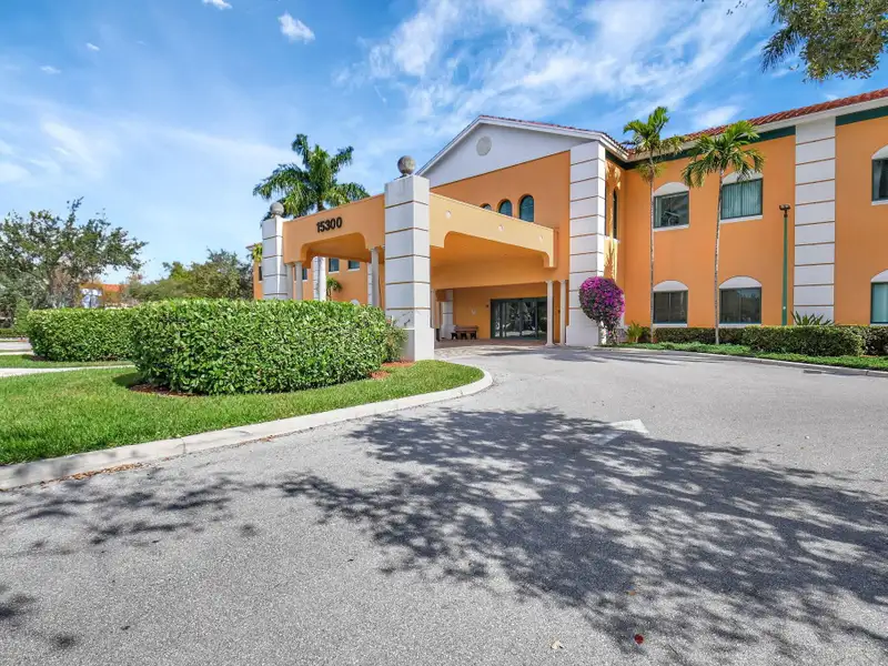 Turnkey Shared Medical Office Space for Podiatrist, Physiatrist, or Sports Medicine Doctor in Delray Beach