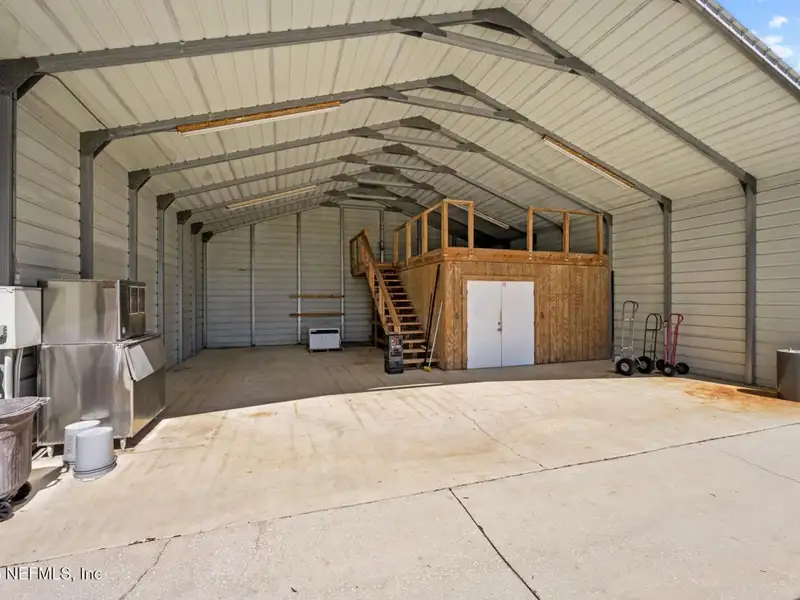 Commercial Building with Offices and Storage in St. Johns County, Ci Zoning