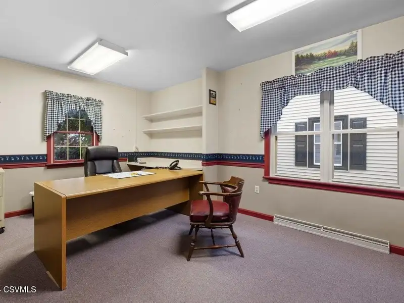 Flexible 4,000 Sf Commercial Building in Prime Location with High Visibility and Ample Parking