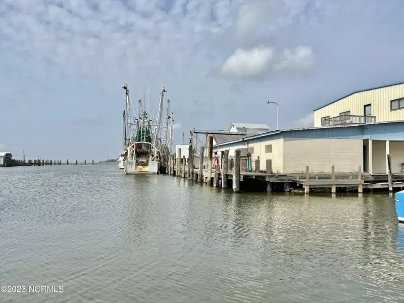 Prime Waterfront Mu-1 Development Opportunity in Historic Oriental, Nc with Deepwater Dockage