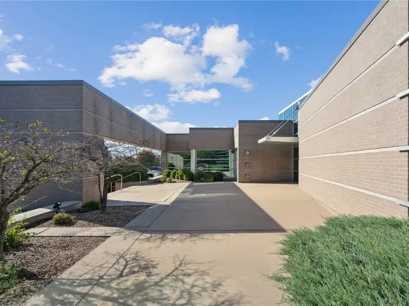 Class a Office Building with Highway Visibility in Cedar Rapids Professional Park
