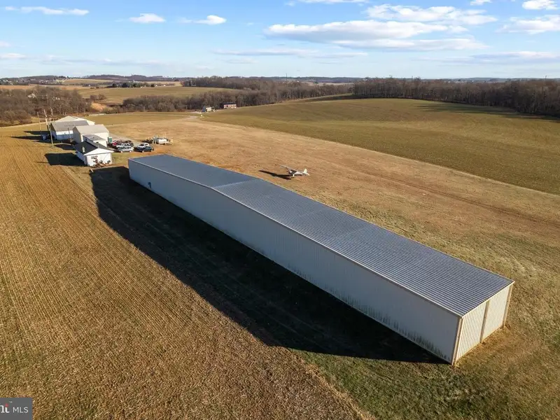Baublitz Commercial Airport: 10 Acres with Hangars and Income Opportunities in York County, Pa