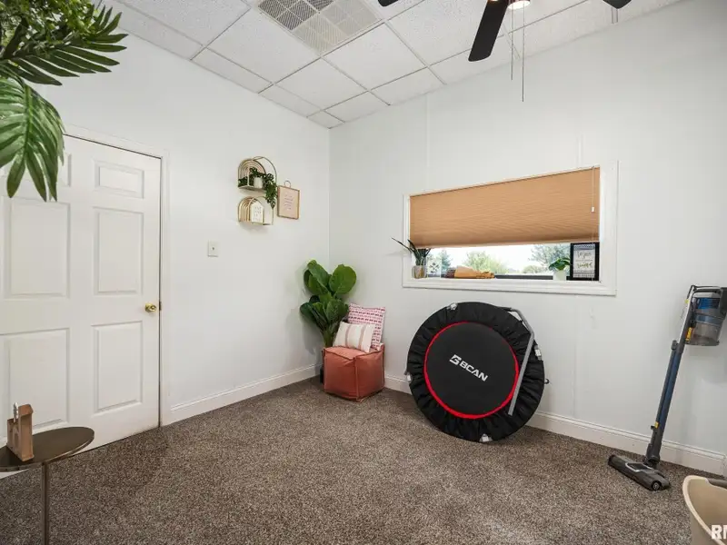 Turnkey Commercial Fitness Facility with Strong Membership Base in Prime Location
