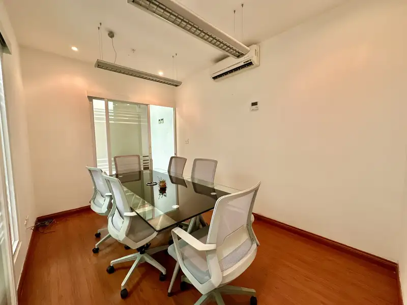 Modern 173 M² Office Space in Office One, Obarrio with Parking and Storage
