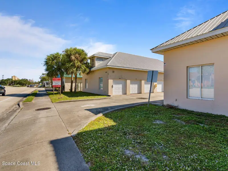 Turnkey 17-unit Storage Facility in Prime Melbourne Location