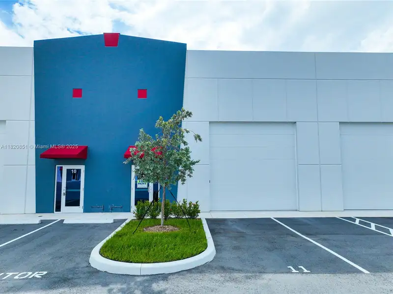 New 2,640 Sq. Ft. Warehouse in Homestead, Fl - Ideal for Storage and Business Operations