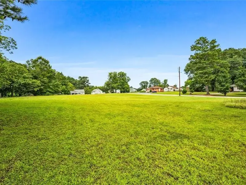 Flat 1.053-acre Vacant Lot on Austell Powder Springs Road, Cobb County