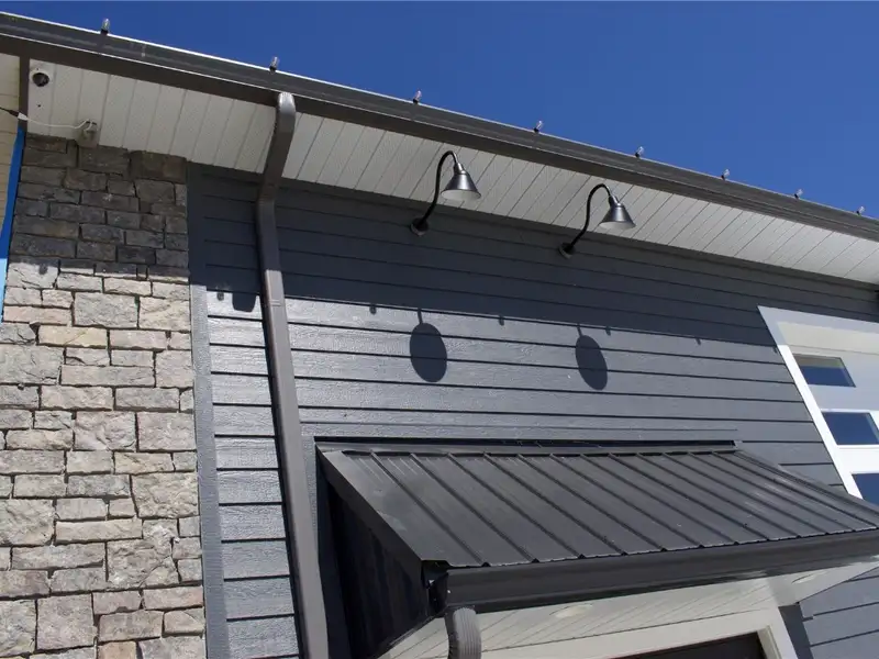 Prime Contractor Bay for Lease at Hwy 13 and Mt. Vernon Rd Se, 2,700-5,400 Sqft