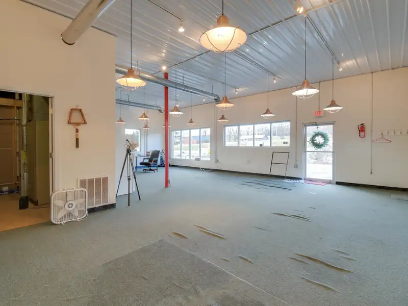 Versatile Commercial Space with Garage Bays and Office in Augusta County