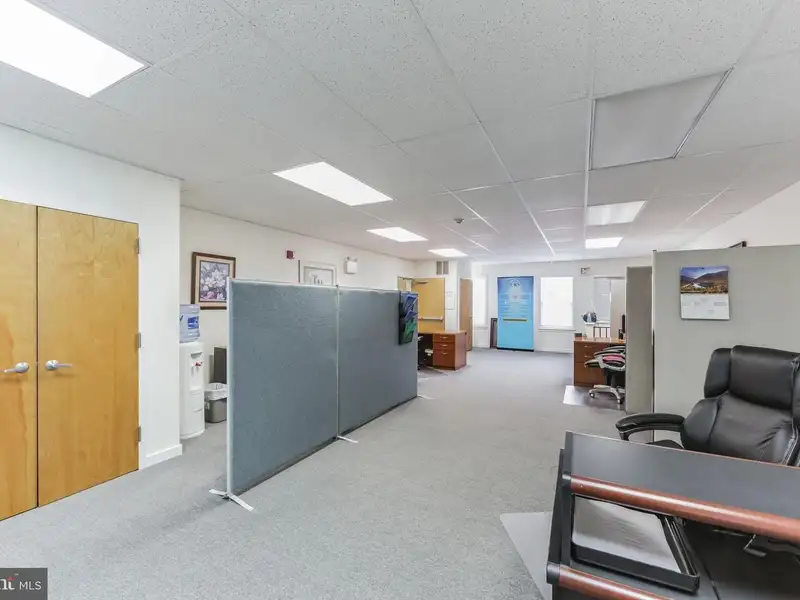 1st Floor Office Condo in Glen Mills, Pa on Baltimore Pike Retail Corridor