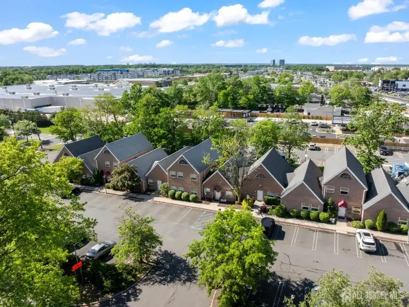 Renovated 3,345 Sf Medical Condo in Ferris Plaza, East Brunswick