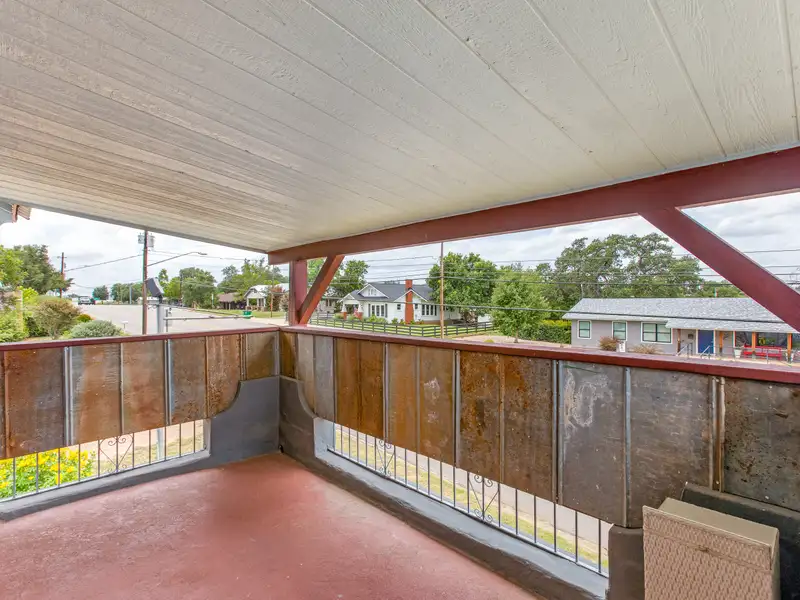 Historic Two-story Commercial Building with Garage Loft Apartment in Prime Location