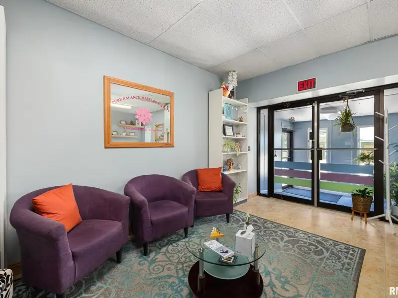 Turnkey Commercial Fitness Facility with Strong Membership Base in Prime Location