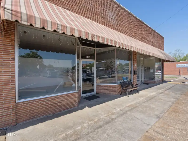 Commercial Property for Sale on Historic Batesville Town Square