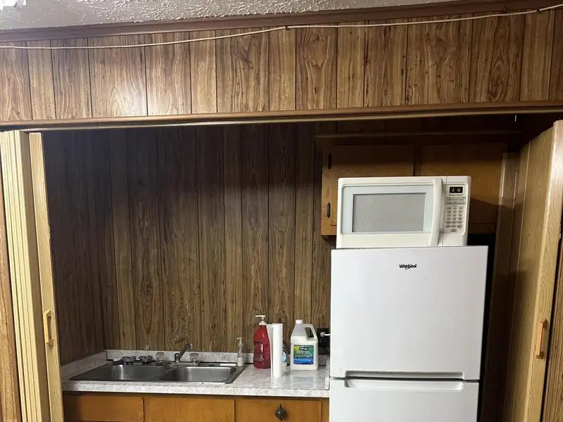 Versatile Commercial Building with Office and Warehouse Space in Corbin, Ky