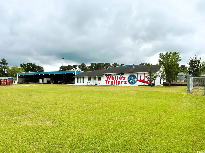 Commercial Property with Office and Warehouse on 1.5 Acres in Andrews, Sc