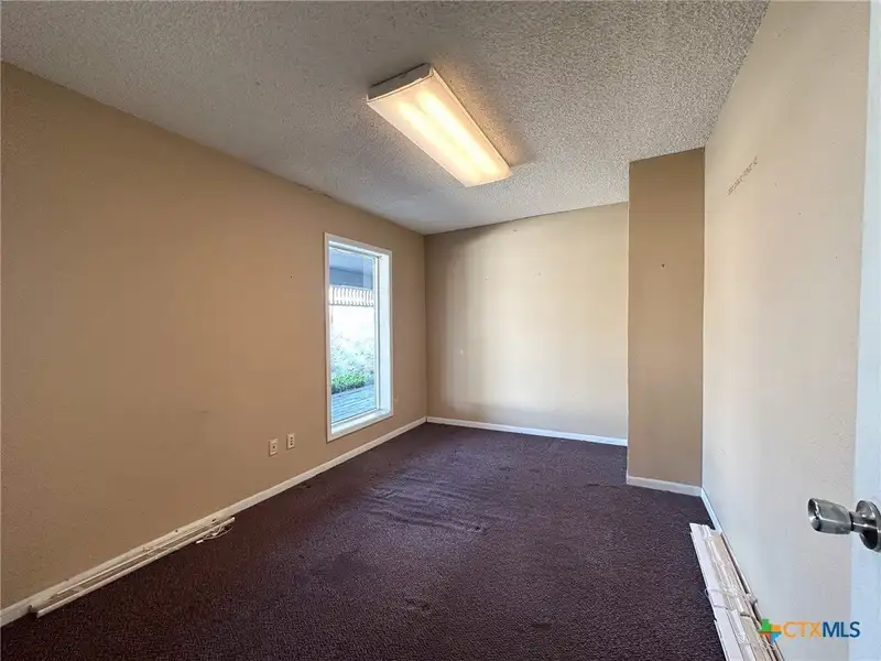 Investment Opportunity: Multi-unit Complex in Copperas Cove with Stable Tenants and Recent Updates