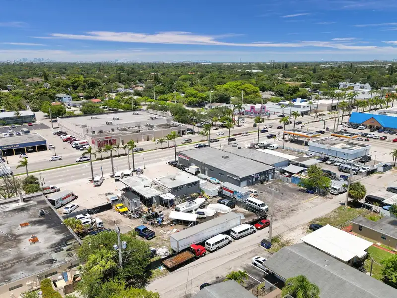 Prime Rc-1 Zoned Multifamily Development Opportunity on Hollywood Blvd
