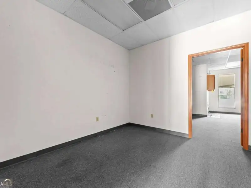9,000 Sqft Industrial Building on 1.03 Acres in St. Marys, Ga