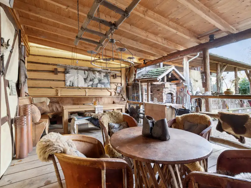 Renovated Guest House with Private Living Areas in Southwest Palatinate