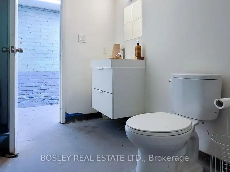 Retail Space in Iconic You've Changed Building, Trinity-bellwoods, Toronto - 2,070 Sq Ft