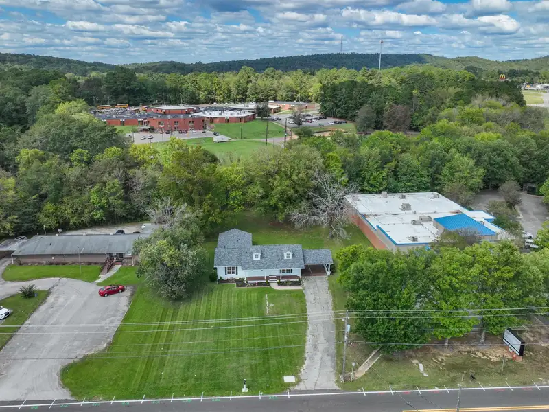 Updated Commercial Building on Main St in Pinson with Highway 75 Visibility