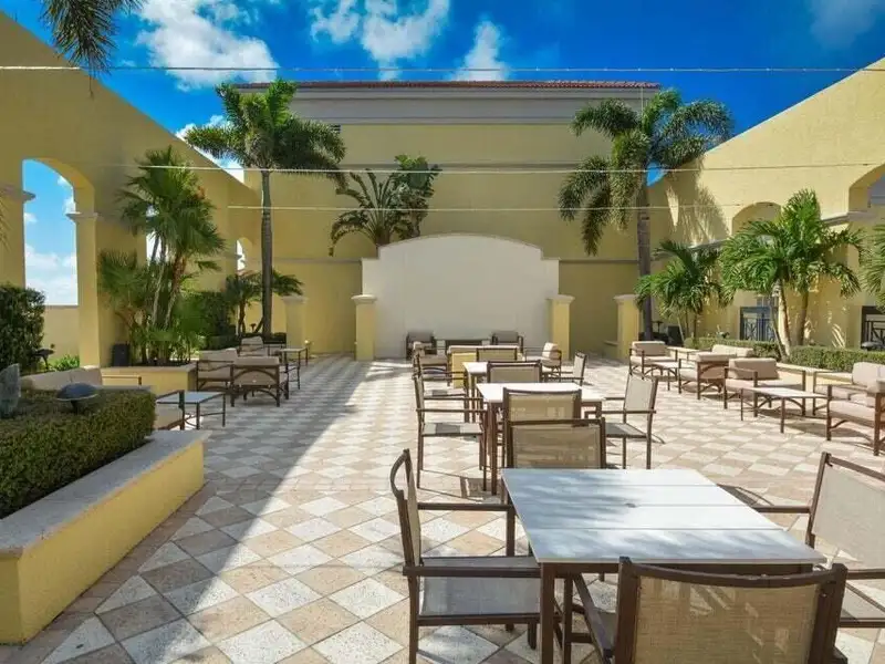 Live/work Condominium in Downtown West Palm Beach - Ideal for Commercial or Residential Use