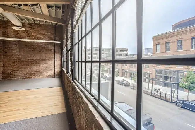 Historic Office/retail Building in Lodo, Denver - 11,012 Sq Ft with Leased Retail Space