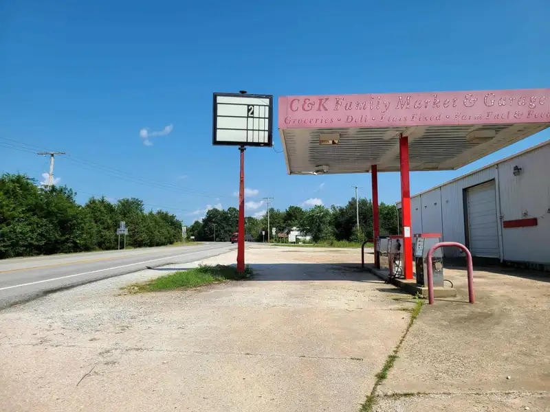 Commercial Property with Highway Frontage, Multiple Buildings, and 6 Acres in St. Joe