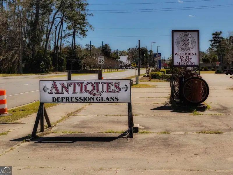 4-acre Commercial Property with Historic Fire Museum on Us Hwy 17, Woodbine