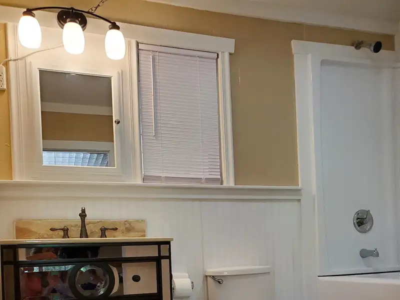 Income-producing Duplex in Ingram, Tx with Positive Cash Flow and Privacy Fencing