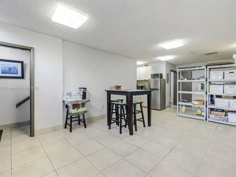 Office Warehouse with Dedicated Space in Kendall Park Commercial Area