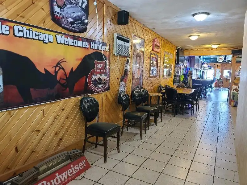 Established Bar for Sale in Downtown Pardeeville, Wi with Outdoor Seating