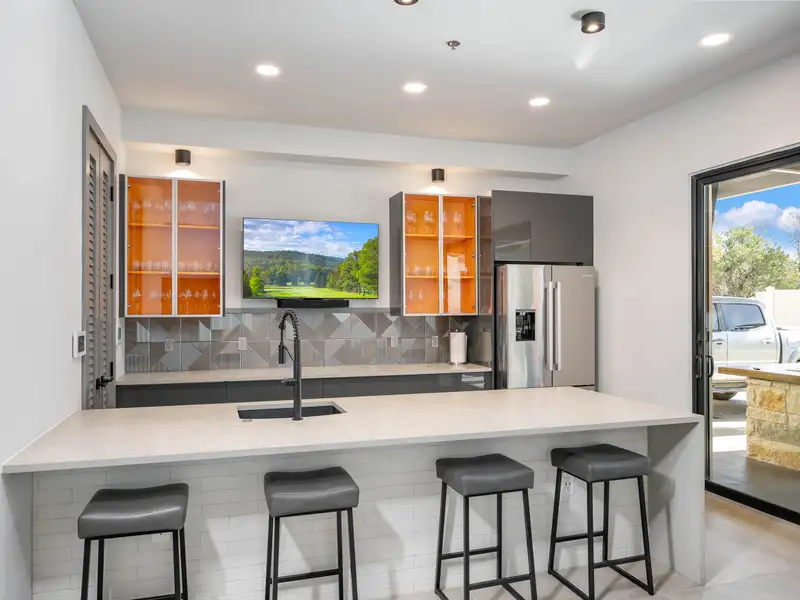 Exclusive Garage Condo Unit in San Antonio's Dominion Motor Club with Luxury Amenities