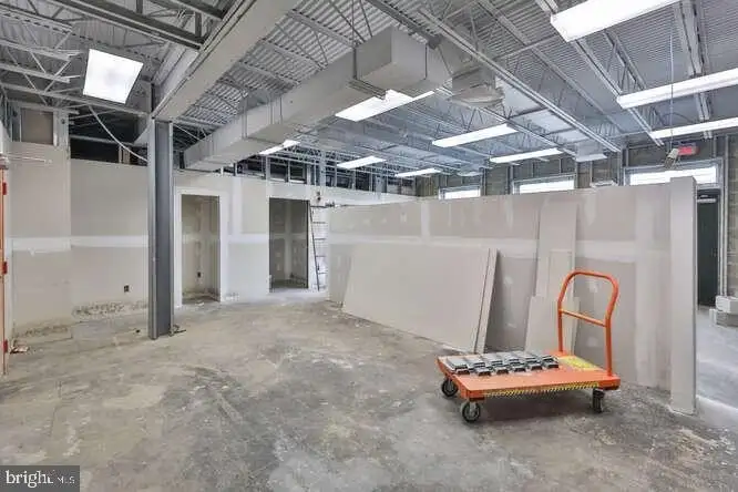 Versatile 6,000 Sq Ft Commercial Space in Prime Location with Parking Potential
