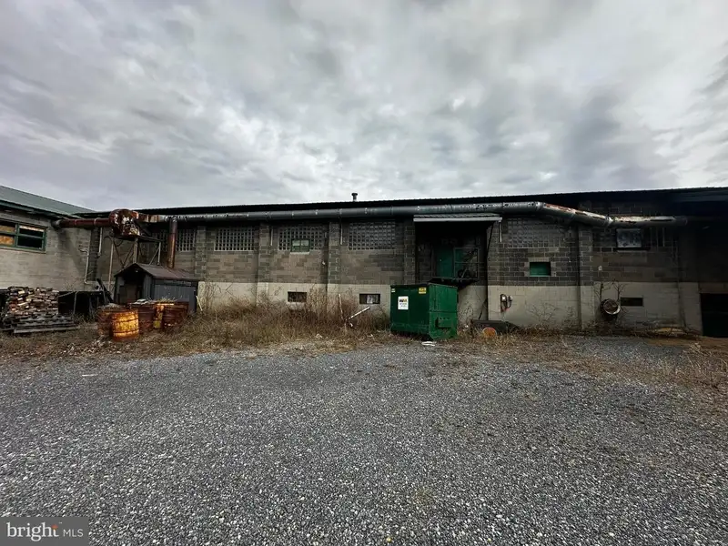 Historic Commercial Building on 2.4 Acres Near C&o Canal, Ideal for Restaurant or Brewery