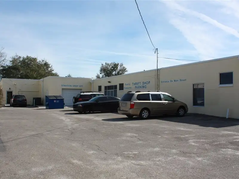 Commercial Space for Lease on N Main Street with Flexible Layout and Parking Access