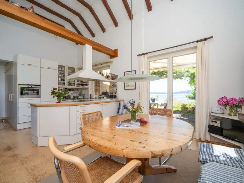 Lakeside Multi-family Property with Historic Bathhouse in Litzelstetten, Lake Constance