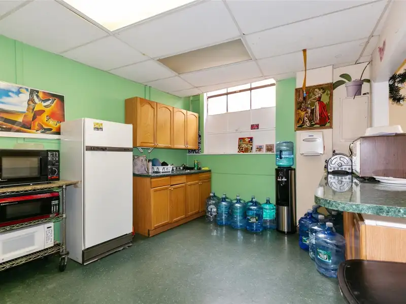 Versatile Commercial Space for Rent in Mineola - Offices, Storage, and Amenities Included
