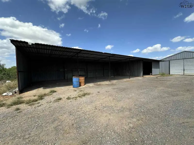 Commercial Property on 5.988 Acres with Warehouse and Storage Facilities