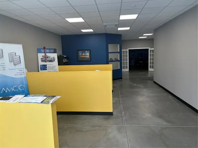 Prime Contractor Bay for Lease at Hwy 13 and Mt. Vernon Rd Se, 2,700-5,400 Sqft